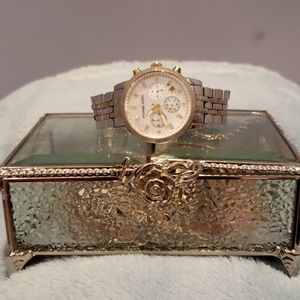 MK watch